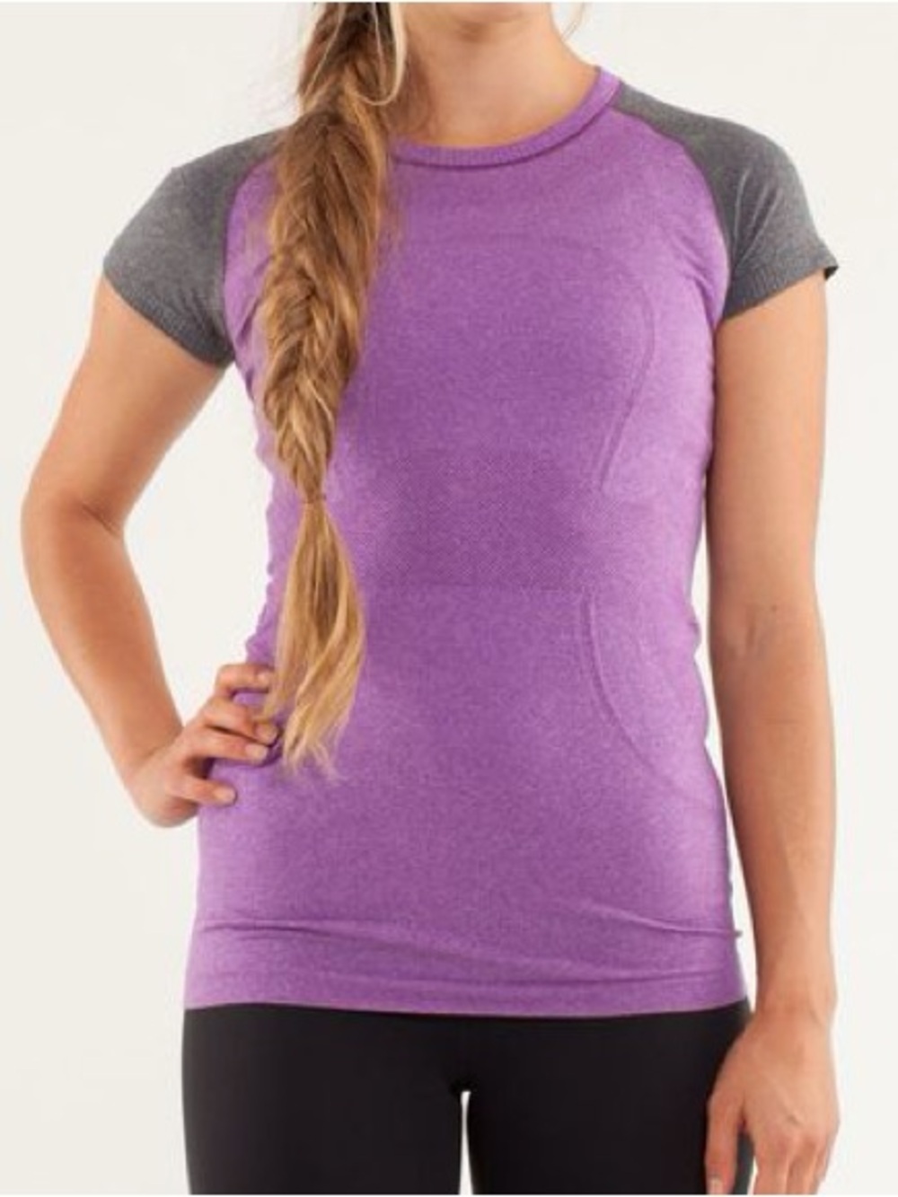 Lululemon Swiftly Tech Short
Sleeve Size 8 Tender Violet Run Gym Athleisure.   2